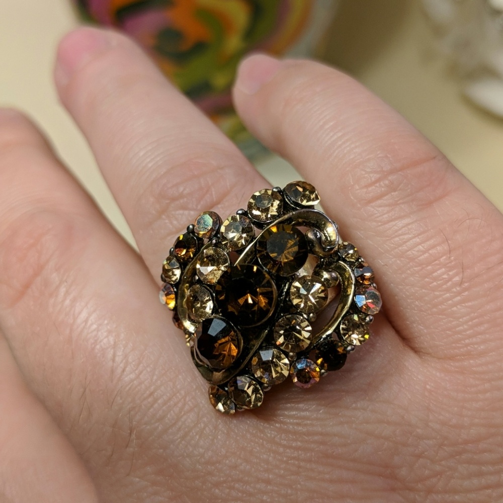 💛 Adjustable Brown & Gold Rhinestone Ring - Picture 3 of 4